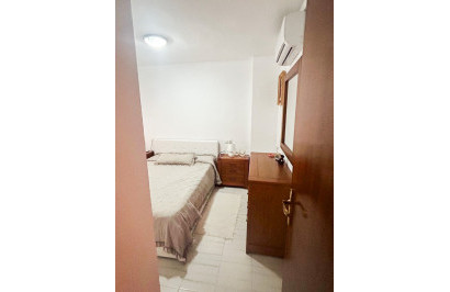 Reventa - Apartamento / Piso - Torrevieja - Centro