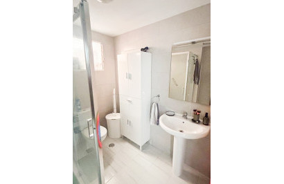 Reventa - Apartamento / Piso - Torrevieja - Centro