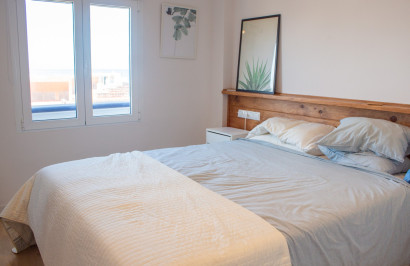 Reventa - Apartamento / Piso - Torrevieja - La Mata