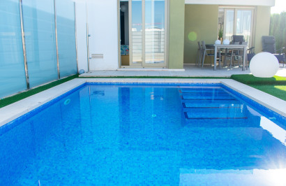 Herverkoop - Halfvrijstaande villa - Entre Naranjos