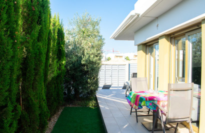 Herverkoop - Halfvrijstaande villa - Entre Naranjos