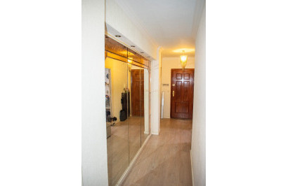 Reventa - Apartamento / Piso - Torrevieja - Torrevieja Centro