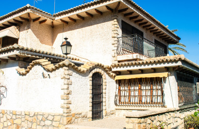 Resale - Detached Villa - Alicante - Albufereta
