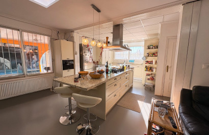 Reventa - Finca / Propiedad de Campo - Crevillente