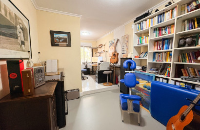 Reventa - Finca / Propiedad de Campo - Crevillente