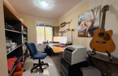 Reventa - Finca / Propiedad de Campo - Crevillente