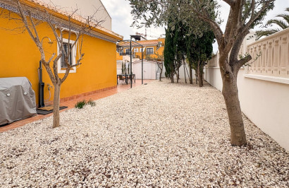 Resale - Semi - Detached Villa - Arenales del Sol - Arenales Del Sol