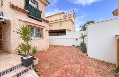 Herverkoop - Halfvrijstaande villa - Pilar de la Horadada