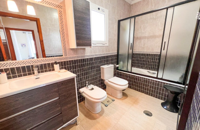 Herverkoop - Halfvrijstaande villa - Pilar de la Horadada