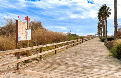 Herverkoop - Halfvrijstaande villa - Pilar de la Horadada