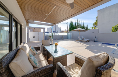 Herverkoop - Vrijstaande villa - Torrevieja