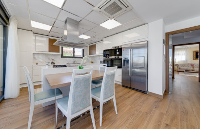 Herverkoop - Vrijstaande villa - Torrevieja