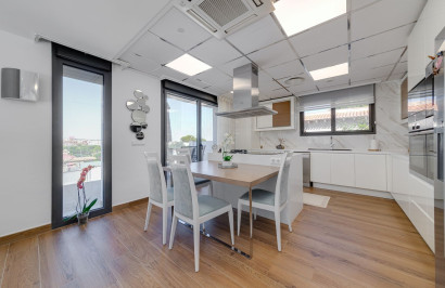 Herverkoop - Vrijstaande villa - Torrevieja