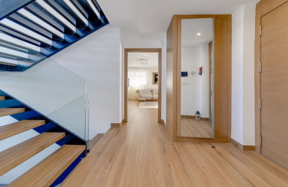 Herverkoop - Vrijstaande villa - Torrevieja