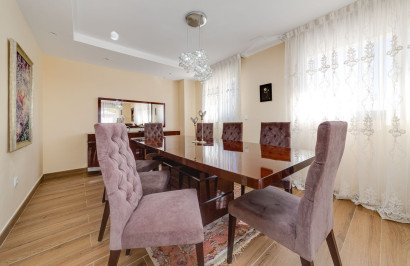 Herverkoop - Vrijstaande villa - Torrevieja