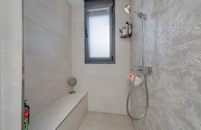 Herverkoop - Vrijstaande villa - Torrevieja