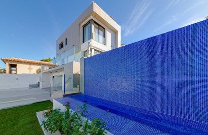 Herverkoop - Vrijstaande villa - Torrevieja