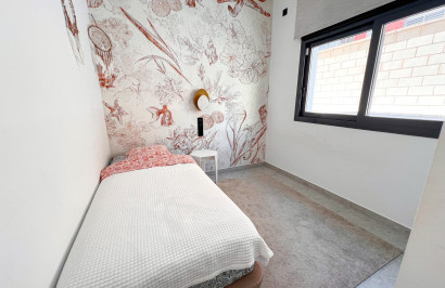 Reventa - Apartamento / Piso - Guardamar del Segura - Urbanizaciones