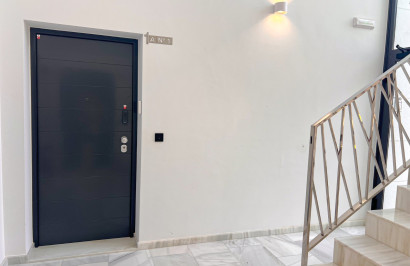 Reventa - Apartamento / Piso - Guardamar del Segura - Urbanizaciones