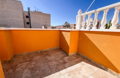 Resale - Apartment / Flat - Torrevieja