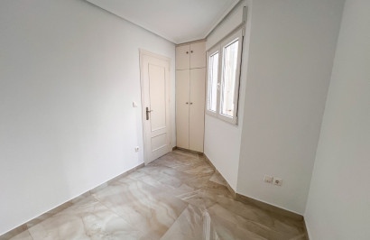 Resale - Apartment / Flat - Torrevieja