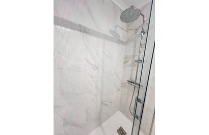 Resale - Apartment / Flat - Torrevieja