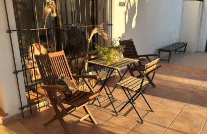 Herverkoop - Halfvrijstaande villa - Dolores