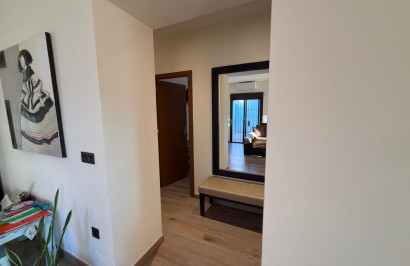 Herverkoop - Halfvrijstaande villa - Dolores