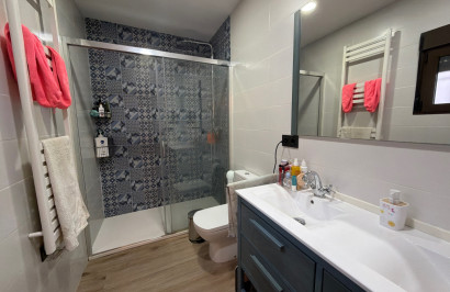 Herverkoop - Halfvrijstaande villa - Dolores