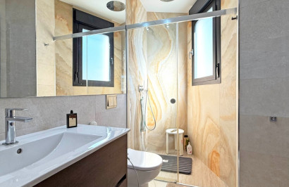 Reventa - Villa independiente - Orihuela Costa - Villamartín