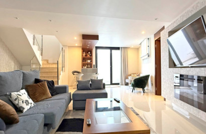 Reventa - Villa independiente - Orihuela Costa - Villamartín