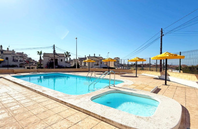 Resale - Apartment / Flat - Torrevieja - Torrelamata - La Mata