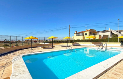 Resale - Apartment / Flat - Torrevieja - Torrelamata - La Mata