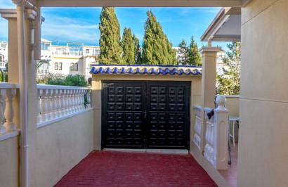 Reventa - Villa independiente - Orihuela Costa - Villamartín