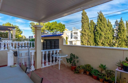 Reventa - Villa independiente - Orihuela Costa - Villamartín