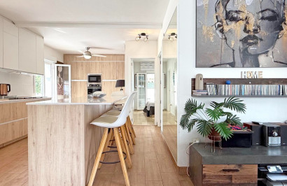 Resale - Detached Villa - Orihuela Costa - Villamartín