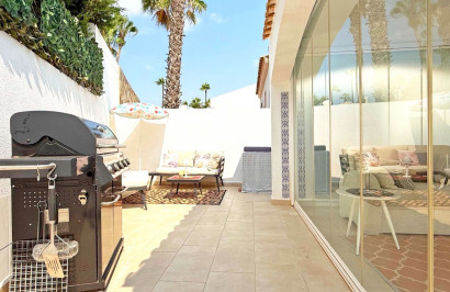 Resale - Detached Villa - Orihuela Costa - Villamartín