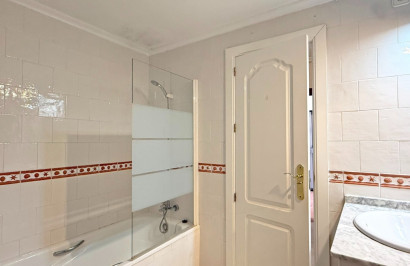 Resale - Apartment / Flat - Orihuela Costa - Villamartín