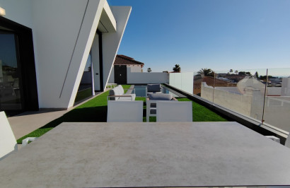 Obra nueva - Villa independiente - Torrevieja - Los Balcones - Los Altos del Edén