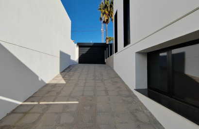 Obra nueva - Villa independiente - Torrevieja - Los Balcones - Los Altos del Edén