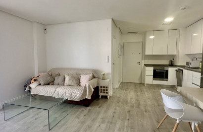 Reventa - Apartamento / Piso - Orihuela Costa - Villamartín