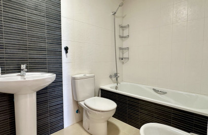 Reventa - Apartamento / Piso - San Miguel de Salinas