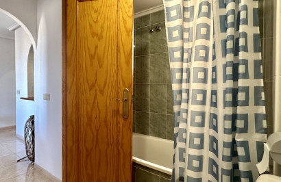 Resale - Apartment / Flat - Torrevieja - El Molino