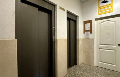 Resale - Apartment / Flat - Torrevieja - El Molino