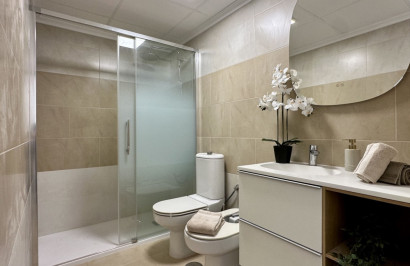 Resale - Apartment / Flat - Torrevieja