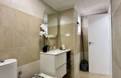 Resale - Apartment / Flat - Torrevieja