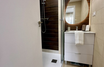 Resale - Apartment / Flat - Torrevieja