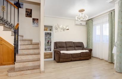 Resale - Town House - Torrevieja