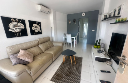 Resale - Apartment / Flat - Torrevieja - Aguas Nuevas