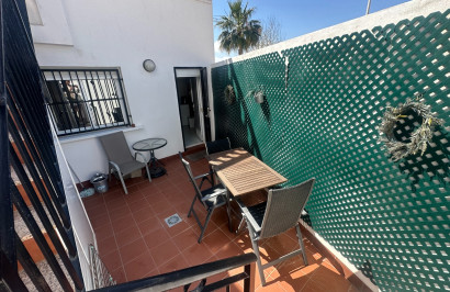 Resale - Apartment / Flat - Torrevieja - Aguas Nuevas